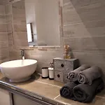 Apartment Magnifique Coeur Vieil Antibes