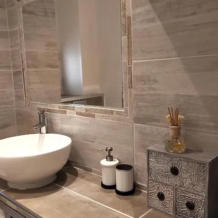 Апартаменты Magnifique Coeur Vieil Антиб